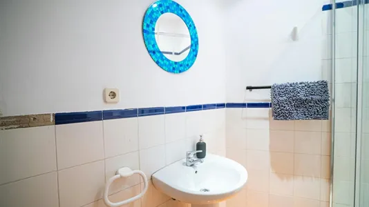 Rooms in Madrid Centro - photo 6