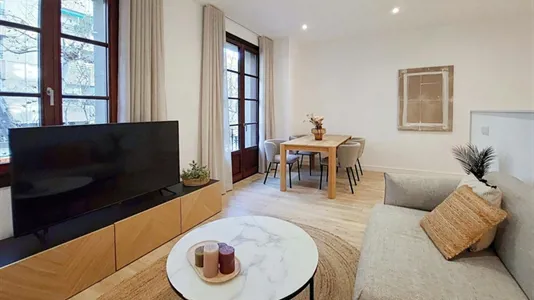 Apartments in Barcelona Eixample - photo 3