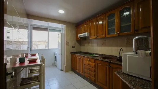 Rooms in Valencia Algirós - photo 10