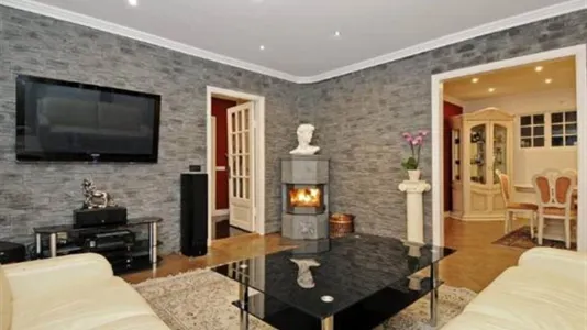 Houses in Haninge - photo 1