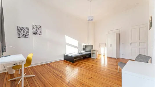 Rooms in Berlin Friedrichshain-Kreuzberg - photo 3
