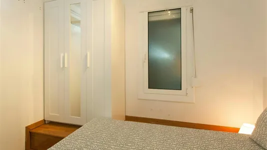 Apartments in Barcelona Eixample - photo 9