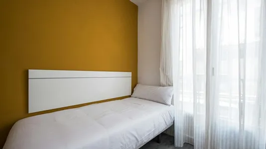 Rooms in Madrid Centro - photo 1