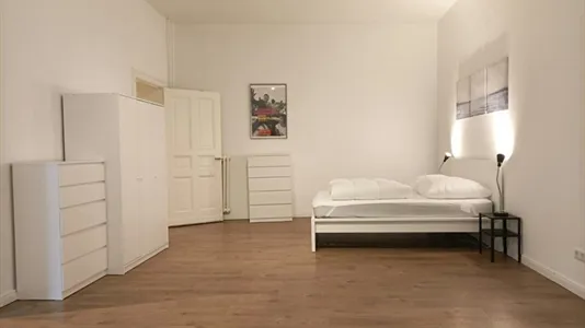 Apartments in Location is not specified - photo 7