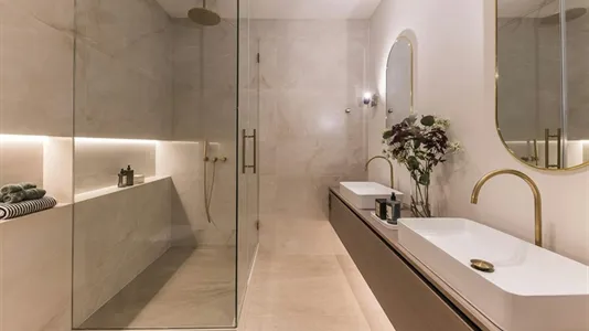 Apartments in Barcelona Eixample - photo 10