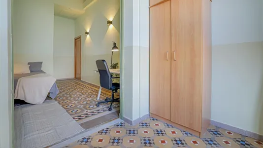 Rooms in Barcelona Eixample - photo 3