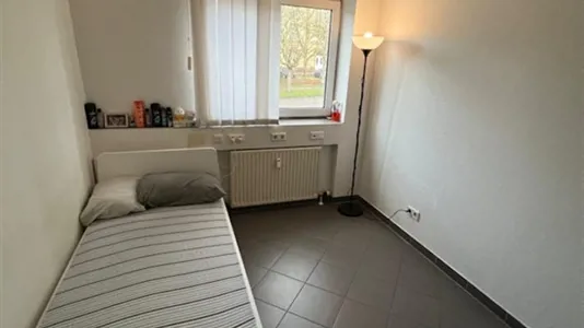 Rooms in Ludwigsburg - photo 1