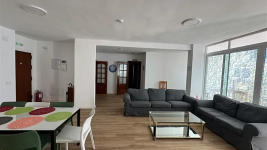 Rooms in Málaga - photo 7