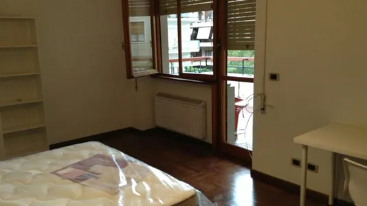 Rooms in Roma Municipio VIII – Appia Antica - photo 3