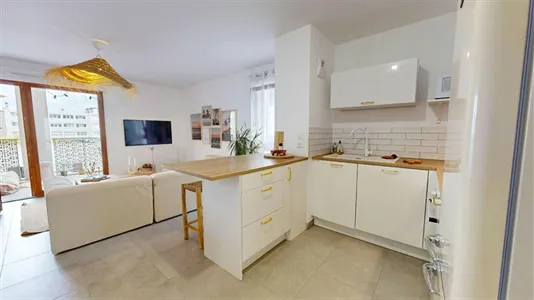 Apartments in Lyon - photo 2
