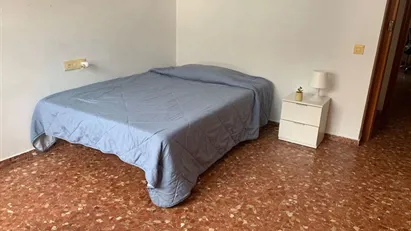 Room for rent in Castellón de la Plana/Castelló de la Plana, Comunidad Valenciana