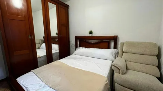 Rooms in Madrid Ciudad Lineal - photo 2