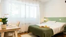 Room for rent, Madrid Retiro, Madrid, &lt;span class=&quot;blurred street&quot; onclick=&quot;ProcessAdRequest(13627311)&quot;&gt;&lt;span class=&quot;hint&quot;&gt;See streetname&lt;/span&gt;[xxxxxxxxxxxxx]&lt;/span&gt;
