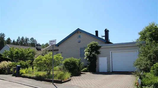 Houses in Västerås - photo 2