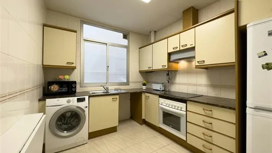 Rooms in Barcelona Eixample - photo 5