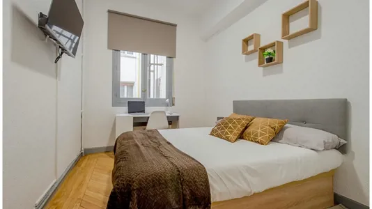 Rooms in Madrid Retiro - photo 1
