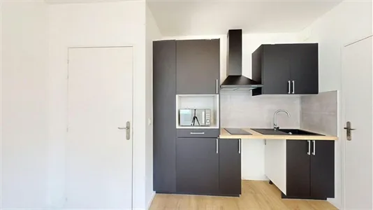 Apartments in Saint-Étienne - photo 3