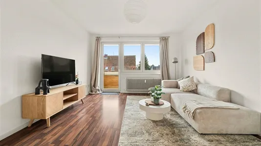 Apartments in Berlin Neukölln - photo 1