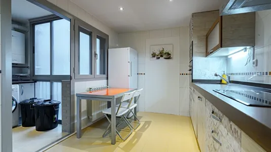 Rooms in Guadalajara - photo 6