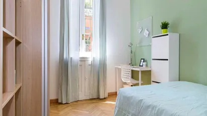 Room for rent in Milano Zona 6 - Barona, Lorenteggio, Milan