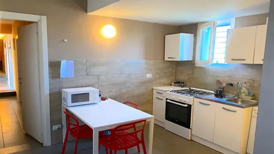 Rooms in Roma Municipio VI – Roma Delle Torri - photo 8