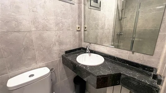 Rooms in Madrid Moncloa-Aravaca - photo 9