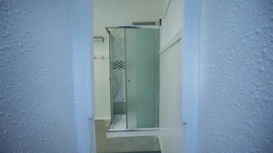 Rooms in Valencia Ciutat Vella - photo 10