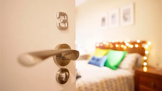 Rooms in Bilbao - photo 9