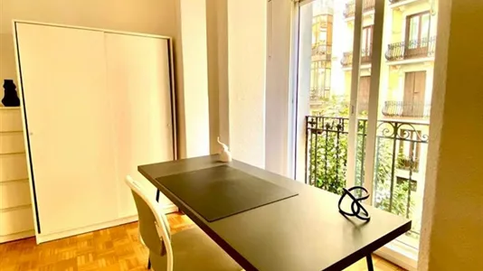 Rooms in Madrid Salamanca - photo 4