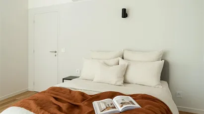 Room for rent in L'Haÿ-les-Roses, Île-de-France