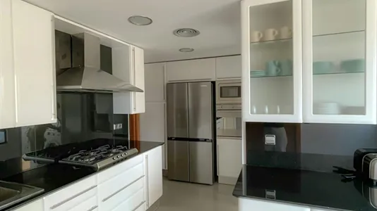 Rooms in Girona - photo 7