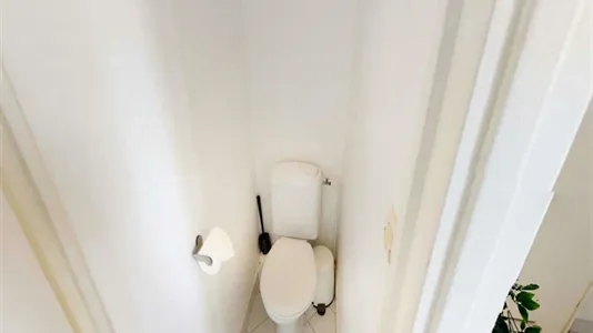 Rooms in Lyon - photo 10