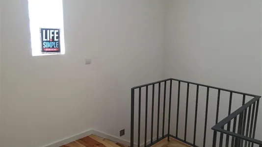 Houses in Oliveira do Hospital - photo 4