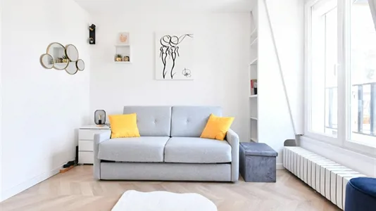 Apartments in Paris 18ème arrondissement - Montmartre - photo 2