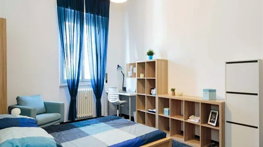 Rooms in Milano Zona 8 - Fiera, Gallaratese, Quarto Oggiaro - photo 4
