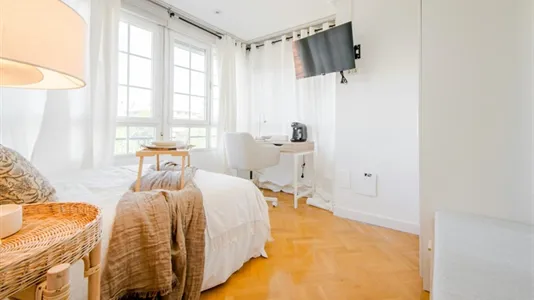 Rooms in Madrid Chamartín - photo 2
