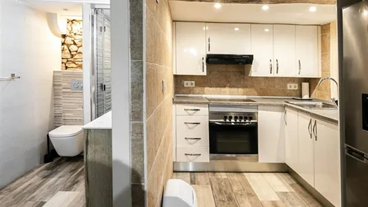 Apartments in Barcelona Ciutat Vella - photo 8