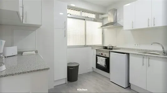 Rooms in Madrid Retiro - photo 10