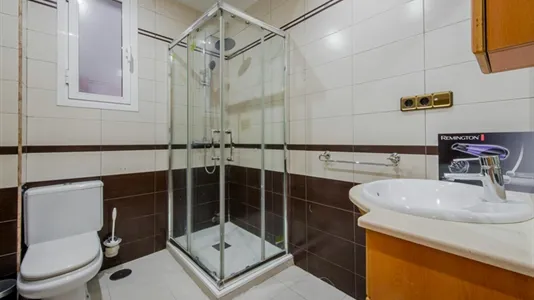 Rooms in Madrid Centro - photo 7