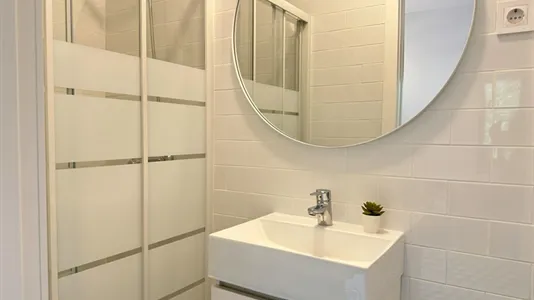 Rooms in Madrid San Blas - photo 5
