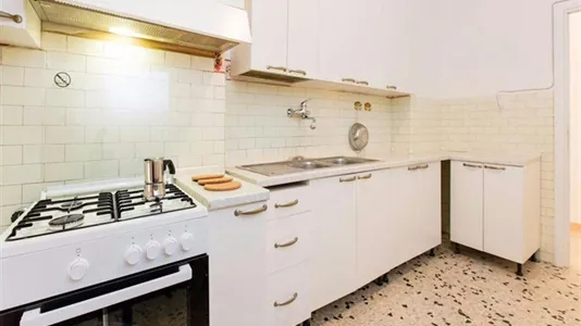 Rooms in Roma Municipio VIII – Appia Antica - photo 7