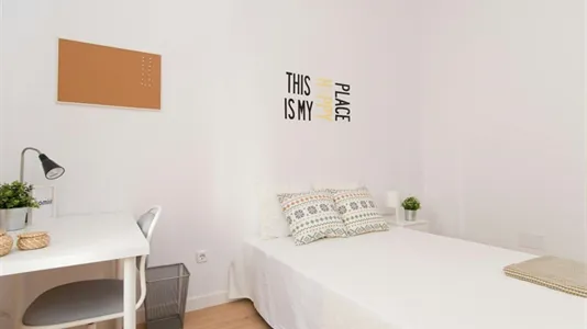 Rooms in Madrid Moncloa-Aravaca - photo 2