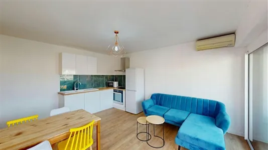 Rooms in Saint-Julien-en-Genevois - photo 10