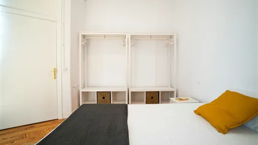 Rooms in Madrid Centro - photo 4