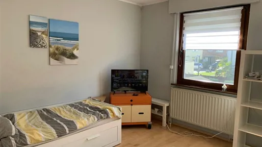 Rooms in Cologne Rodenkirchen - photo 2