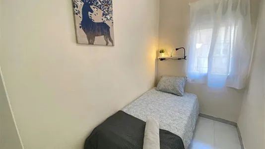 Rooms in Coslada - photo 3