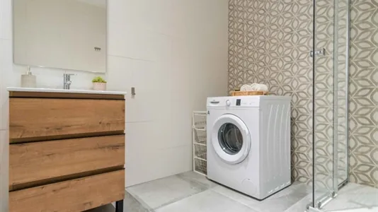 Rooms in Madrid Centro - photo 7