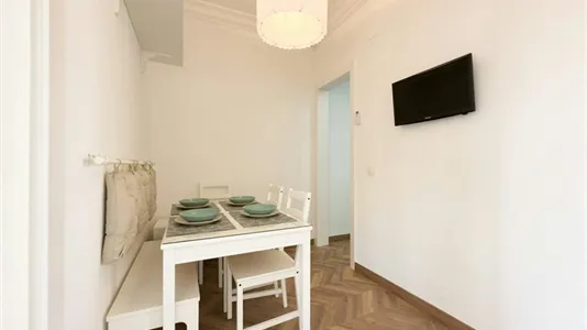 Rooms in Barcelona Eixample - photo 5