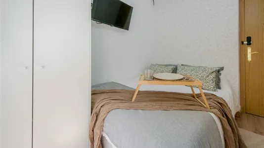 Rooms in Madrid Hortaleza - photo 2