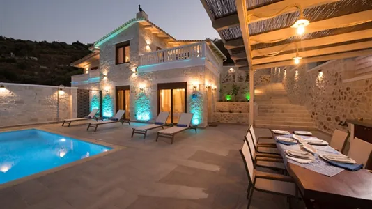 Houses in Heraklion - photo 9